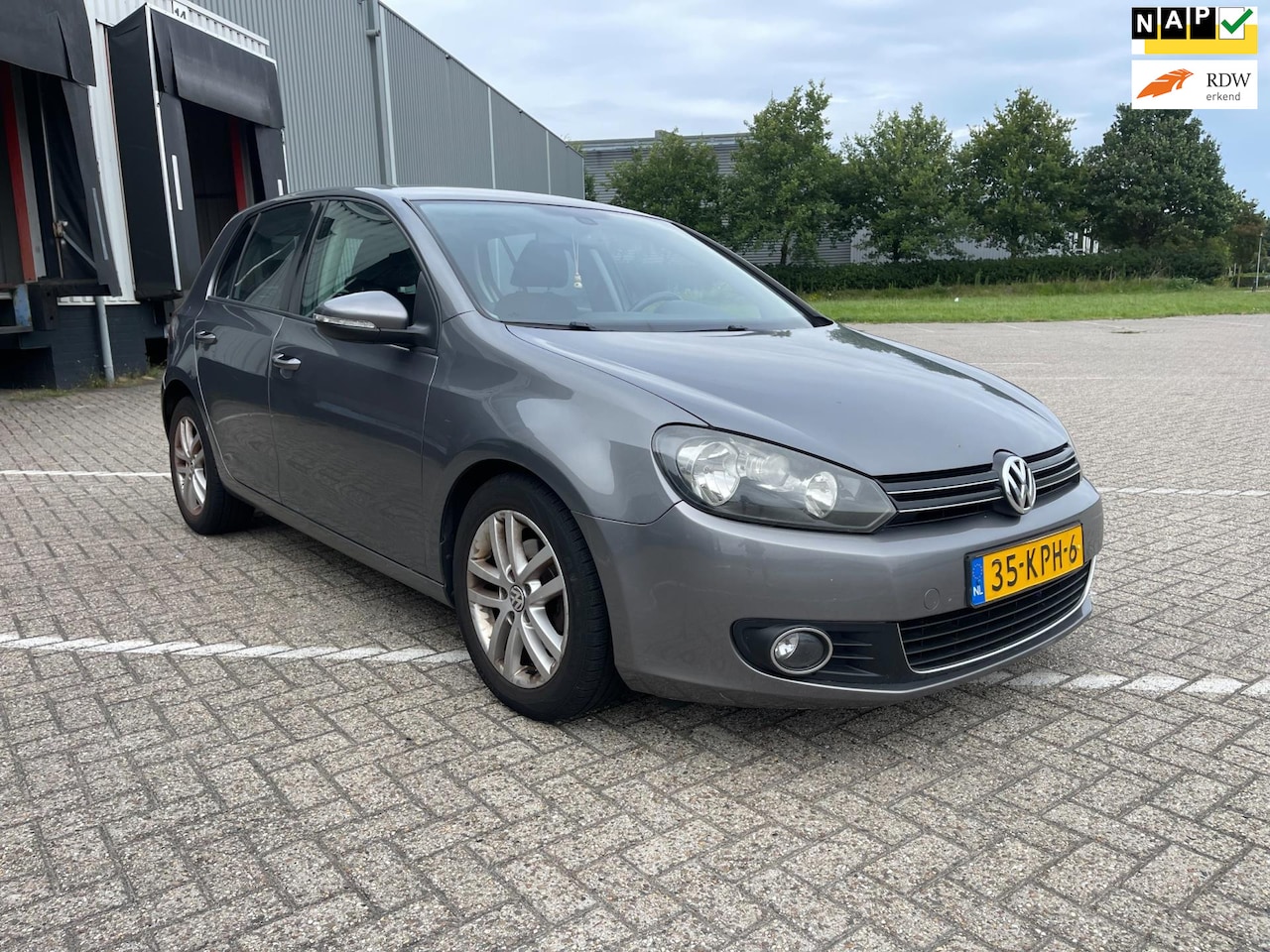 Volkswagen Golf - 1.2 TSI Highline BlueMotion 1.2 TSI Highline BlueMotion - AutoWereld.nl