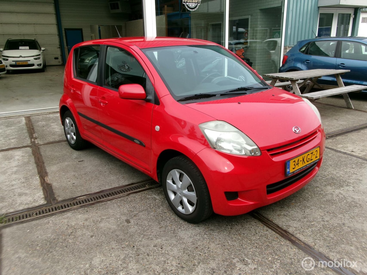 Daihatsu Sirion 2 - 1.0-12V Premium Airco . - AutoWereld.nl