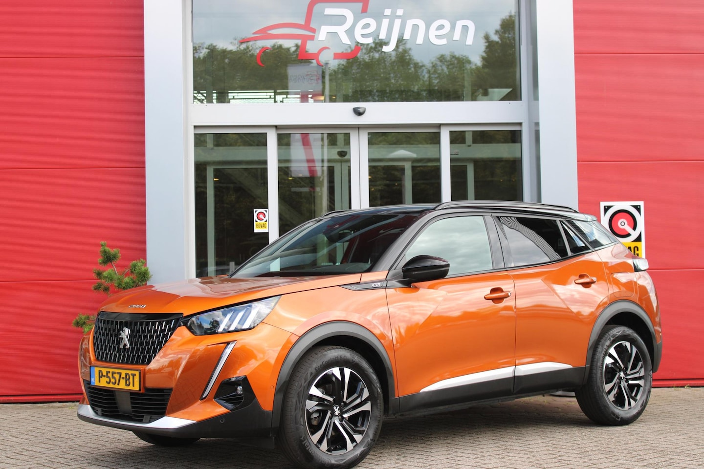 Peugeot 2008 - 1.2 130PK GT | NAVIGATIE 10" TOUCHSCREEN | ACHTERUITRIJ CAMERA | APPLE CARPLAY/ANDROID AUT - AutoWereld.nl