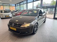 Volkswagen Jetta - 1.2 TSI Comfortline NW. APK CRUISE CLIMATE BJ 2011