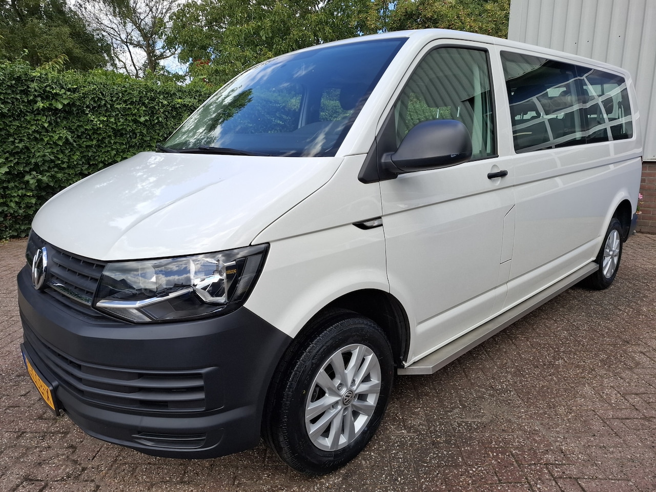 Volkswagen Transporter Kombi - 2.0TSI 9-PERSOONS 30995.- INCL BTW BENZINE 150PK - AutoWereld.nl