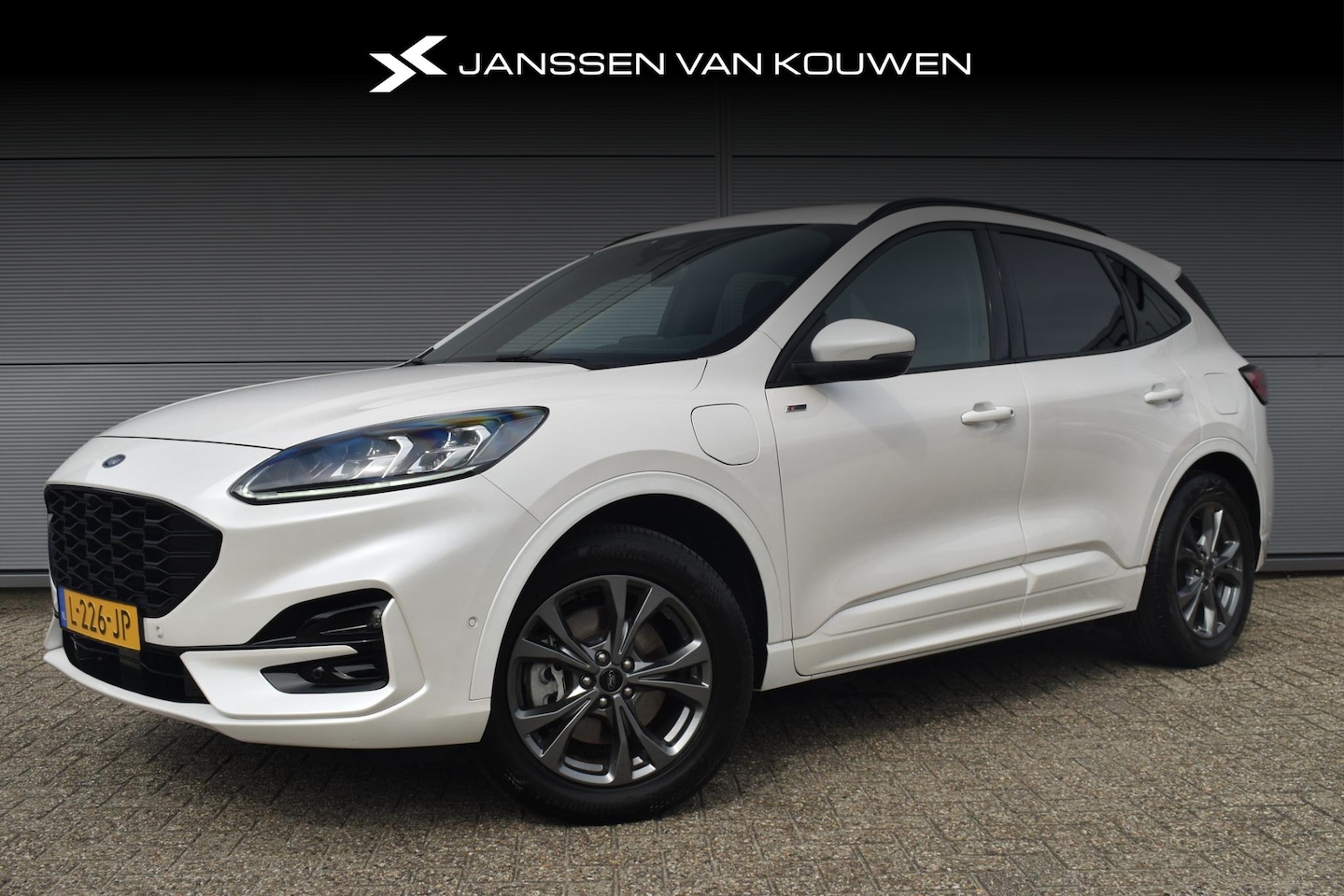 Ford Kuga - 2.5 PHEV ST-Line X Stuur/Stoelverwarming Elektrische Trekhaak Achteruitrijcamera - AutoWereld.nl