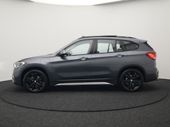 BMW X1 - xDrive25e X Line Shadow Plug In Hybrid 221pk Dealer O.H. PHEV | Panodak | Sportstoelen Ver