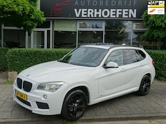BMW X1 - XDrive28i Business - M PAKKET - PANORAMADAK - AUTOMAAT - TREKHAAK - LEDER - NAVIGATIE - KE