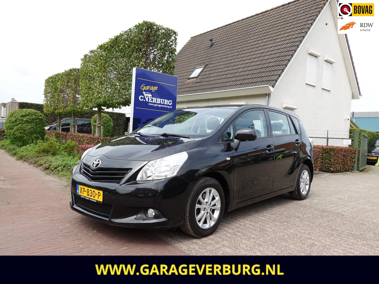 Toyota Verso - 1.8 VVT-i Aspiration Automaat (Airco,Cruise,PDC,Trekhaak,Panoramadak) - AutoWereld.nl