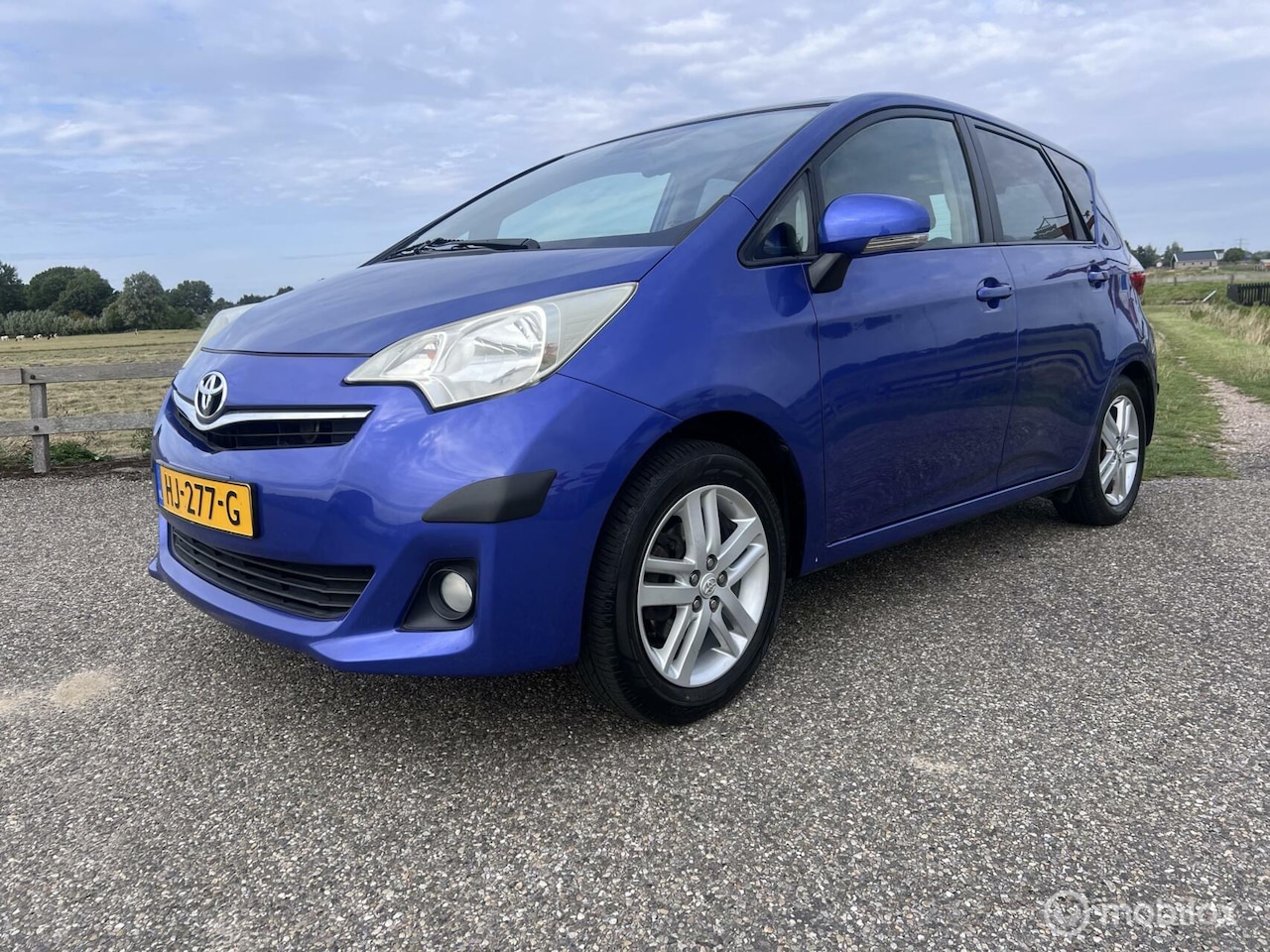 Toyota Verso S - 1.3 VVT-i Aspiration 1.3 VVT-i Aspiration - AutoWereld.nl