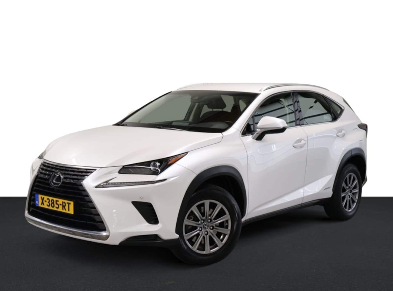 Lexus NX - 300h AWD 300h AWD - AutoWereld.nl