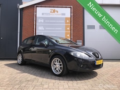 SEAT Leon - 1.6 Sport AIRCO/LM/TREKHAAK NIEUWE APK