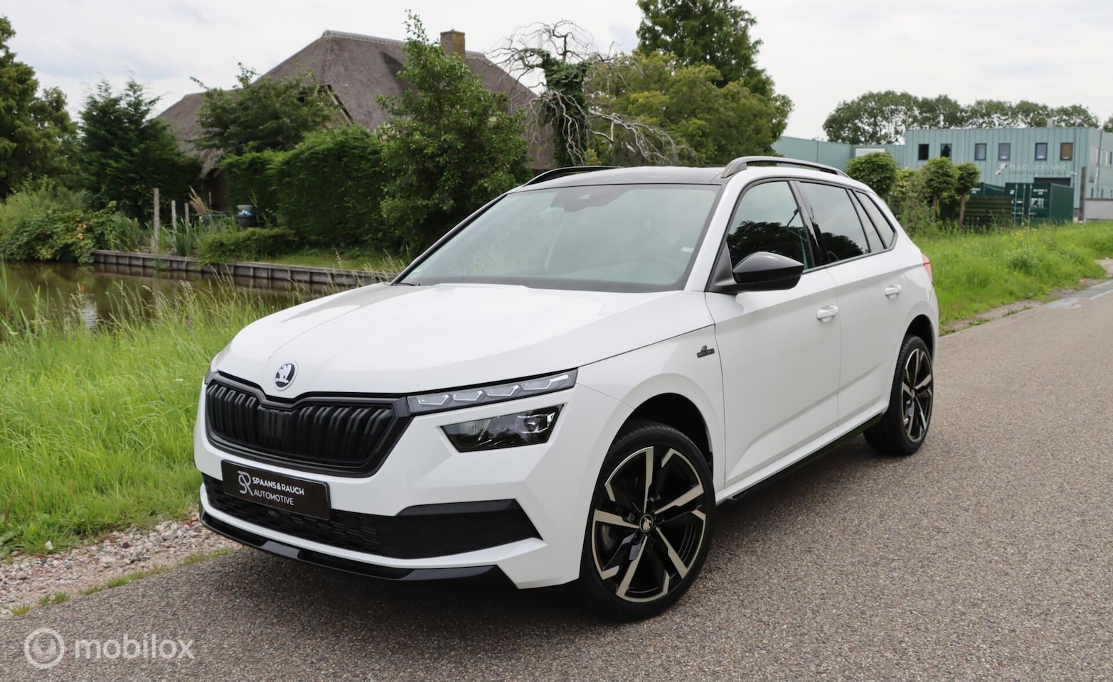 Skoda Kamiq - 1.5 TSI ACT Monte Carlo / Pano / Nieuwstaat - AutoWereld.nl