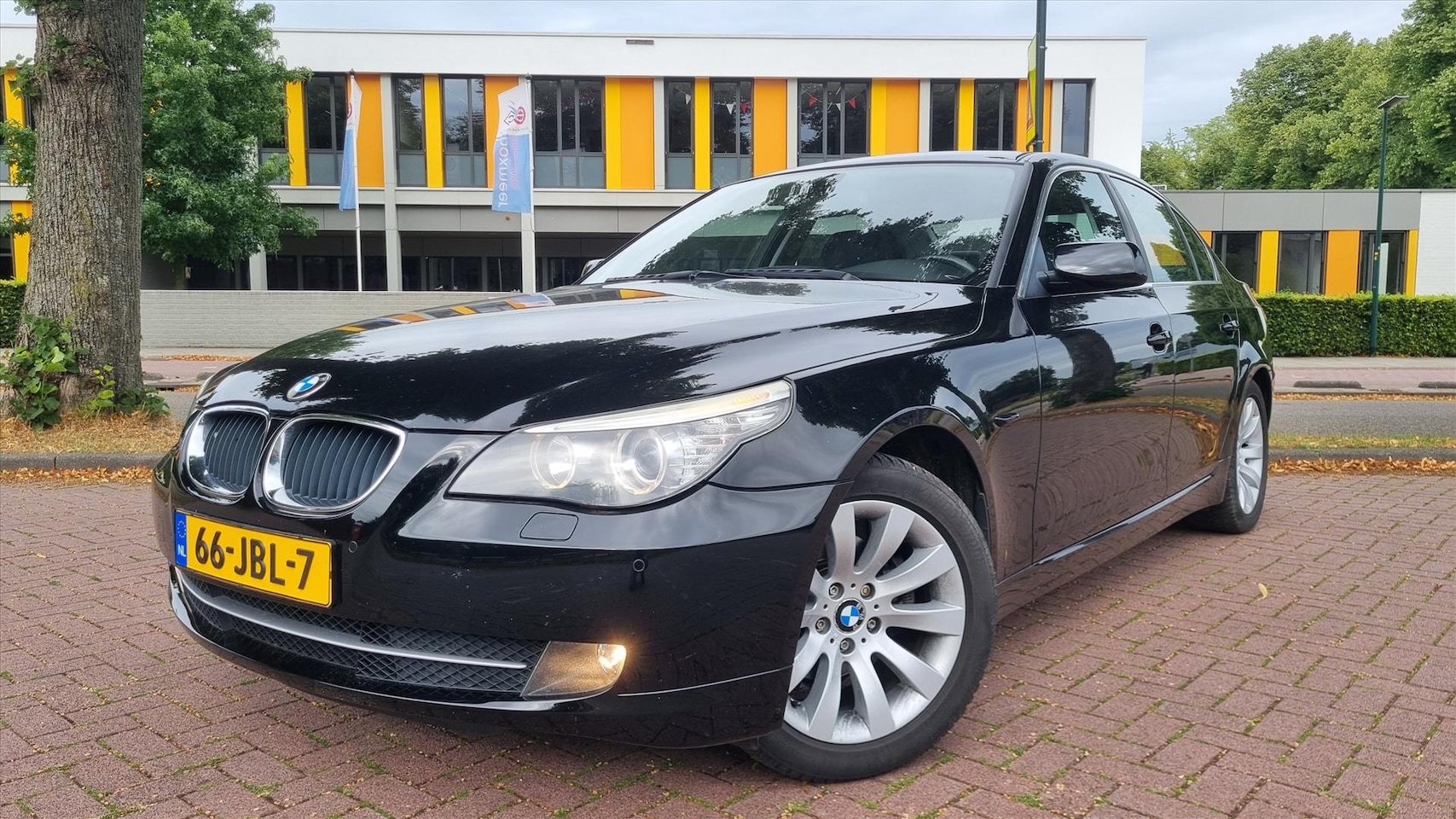 BMW 5-serie - 520i Autom. Bus.Line Leer NL-auto For Export - AutoWereld.nl