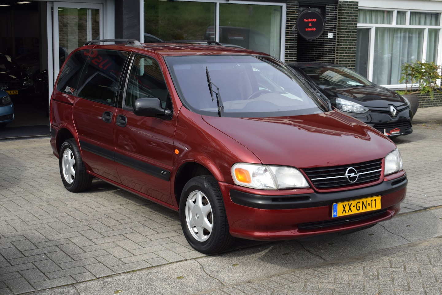 opel-sintra-2-2-16v-gls-7persoons-138-931-km-nap-airco.jpg
