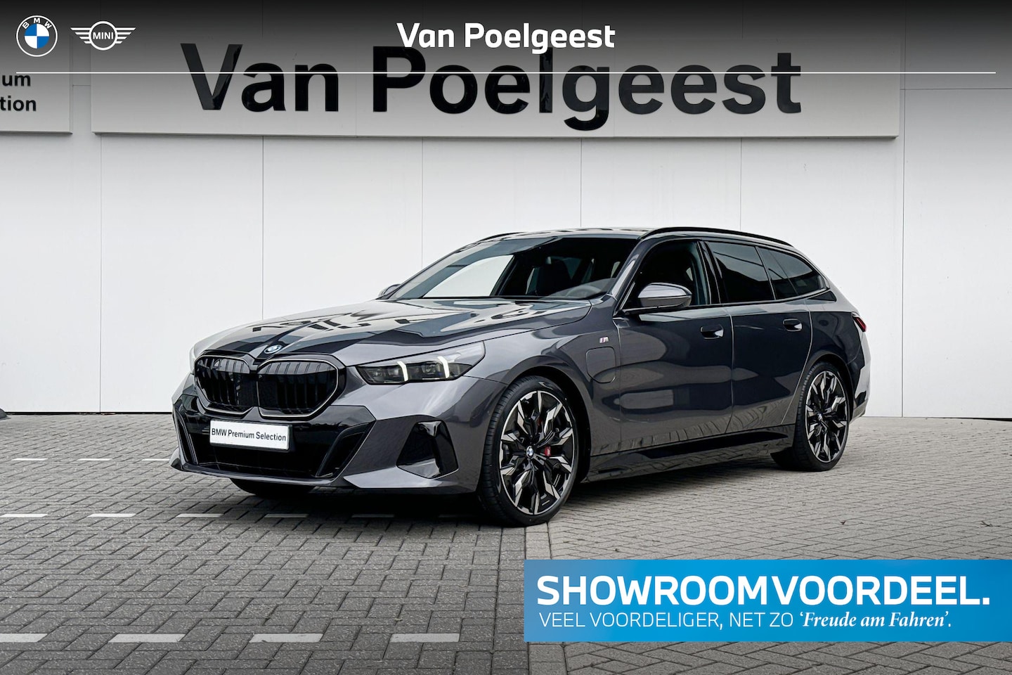 BMW 5-serie Touring - 550e xDrive | M Sport Pro | Innovation Pack | Travel Pack | Comfort Pack | Trekhaak - AutoWereld.nl