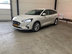 Ford Focus Wagon - 1.0 E.B. 125 PK Titanium Business | AGR-Stoel | Winter-pack | Matrix LED verlichting | Sty