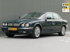 Jaguar XJ - 3.0 V6 Sport NAP Youngtimer British Racing Green Navi Trekhaak