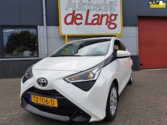 Toyota Aygo - 1.0 VVT-i x-play a.r. camera , airco weinig km