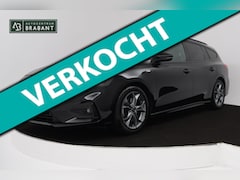 Ford Focus Wagon - 1.5 EcoBoost ST Line Business (PARKEERSENSOREN, TREKHAAK, STOELVERWARMING, NAVIGATIE, NL-A