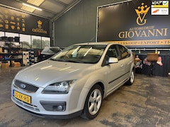 Ford Focus - 1.6-16V Futura inruilen is mogelijk