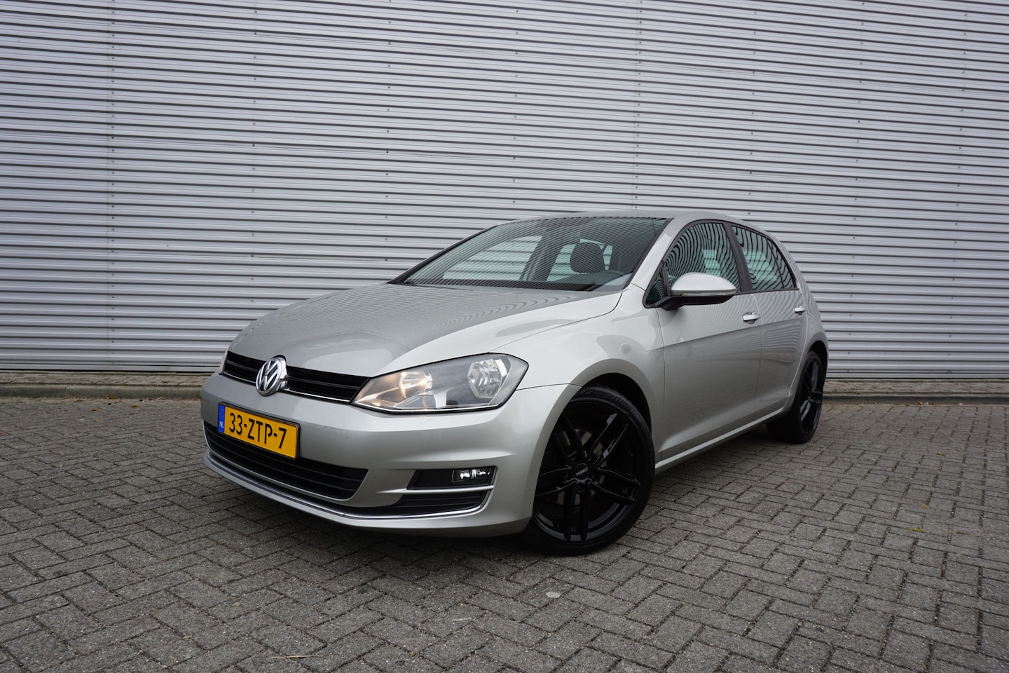 Volkswagen Golf - 1.4 TSI ACT Highline Airco / Navi / Elektr. ramen / Lm velgen / NAP - AutoWereld.nl