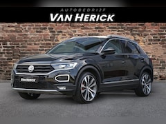 Volkswagen T-Roc - 1.5 TSI Sport 150PK | Navigatie | Trekhaak | ACC | Stoelverwarming