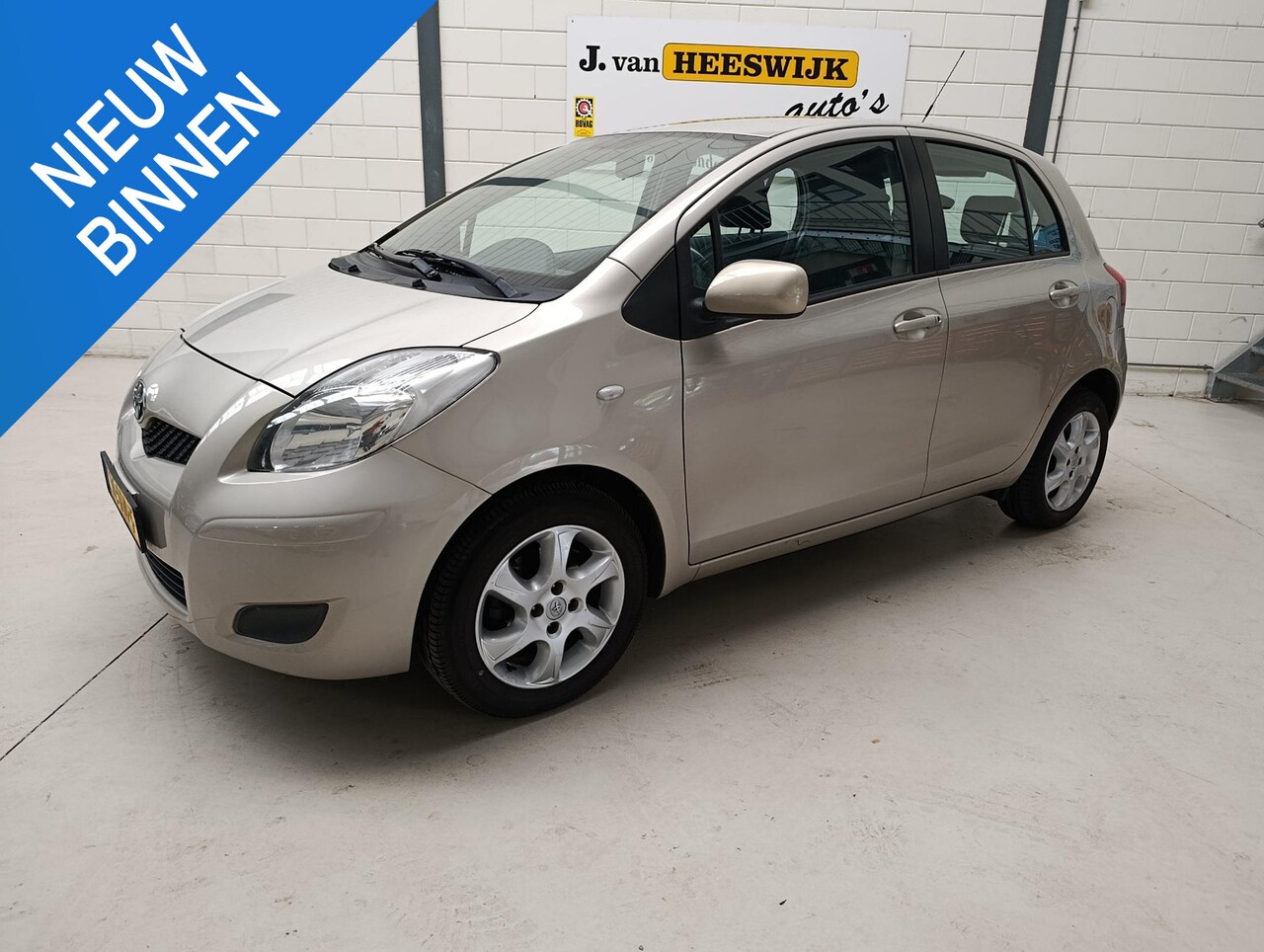 Toyota Yaris - 1.3 VVTi Comfort Airco | Audio | Cv o afstand |Lmv | Dealer onderhouden ! - AutoWereld.nl