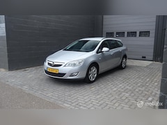 Opel Astra Sports Tourer - 1.4 Cosmo | AIRCO | Trekhaak | All-season banden |