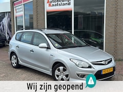 Hyundai i30 CW - 1.6 CRDi i-Drive Cool - Clima - Cruise