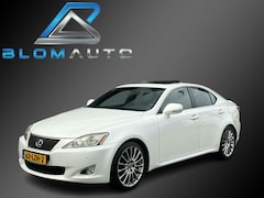 Lexus IS - 250 F-Sport Line NWE MODEL SUNROOF+MARK LEVINSON