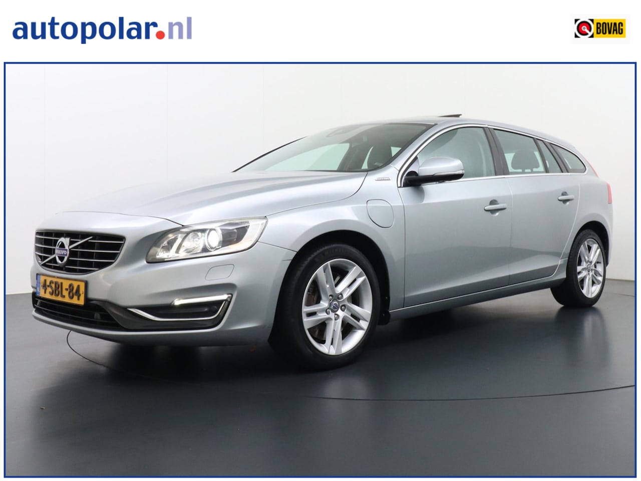 Volvo V60 - 2.4 D6 AWD Plug-In Hybrid Summum Trekhaak/Leder/Camera/Schuifdak etc. - AutoWereld.nl