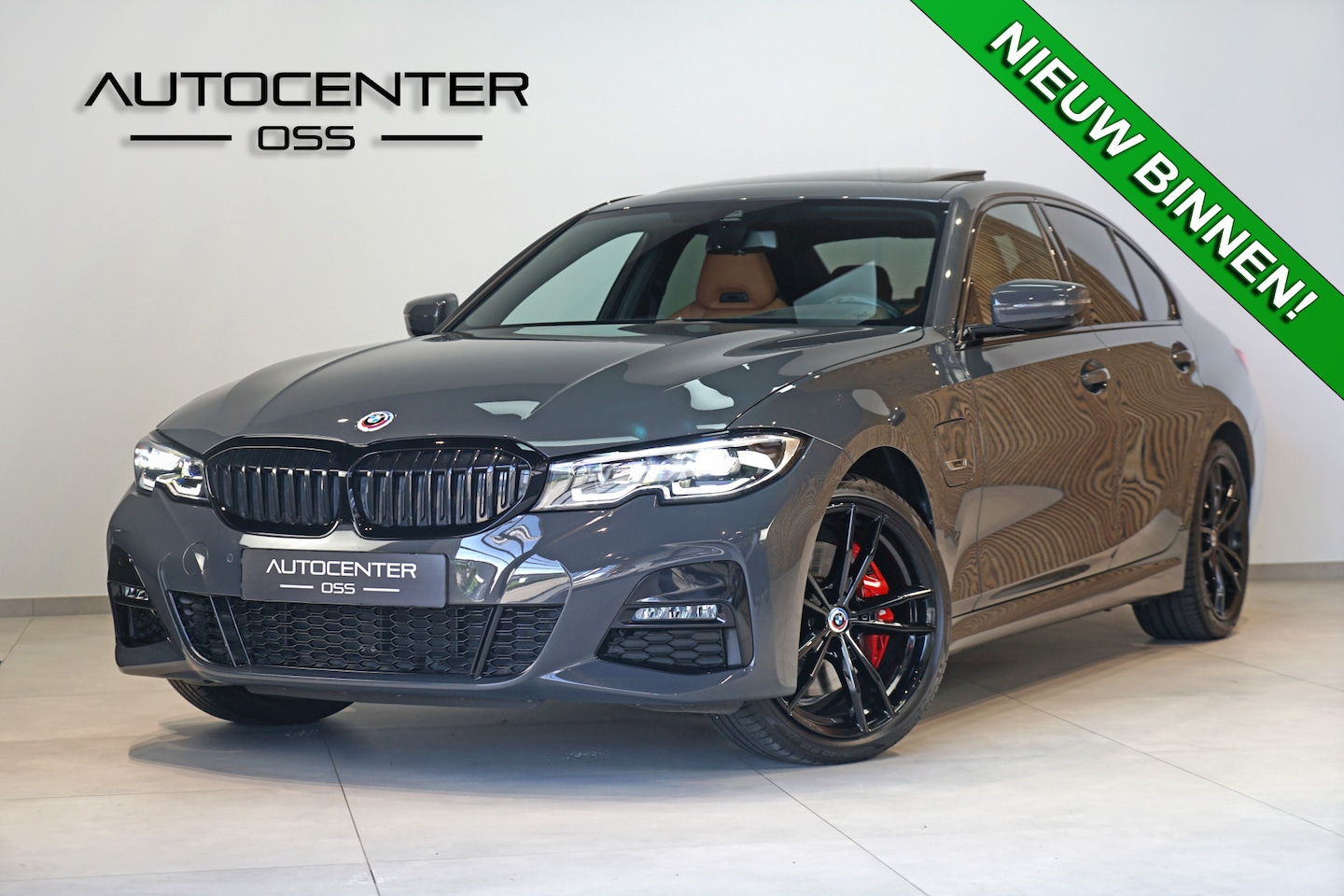 BMW 3-serie - 330e M Sport ✅ DravitGrau ✅ Schuifdak ✅ M Sportstoelen ✅ Camera ✅ Head-Up - AutoWereld.nl