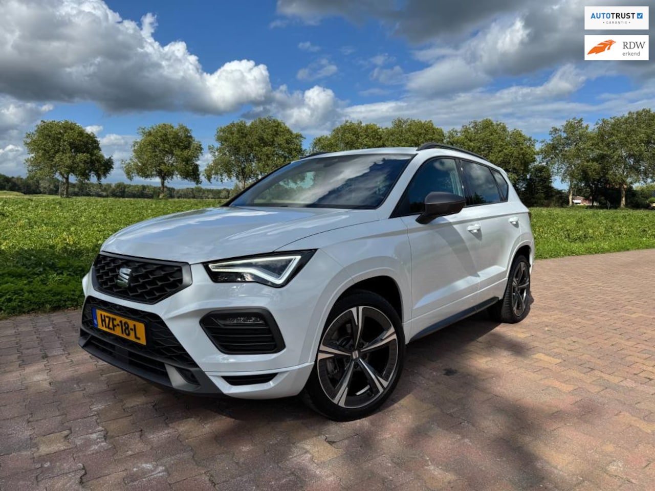 SEAT Ateca - 1.5 TSI FR Business Intense |NAV.|EL. TREKHAAK|360 CAMERA|BEATS|VOL! - AutoWereld.nl