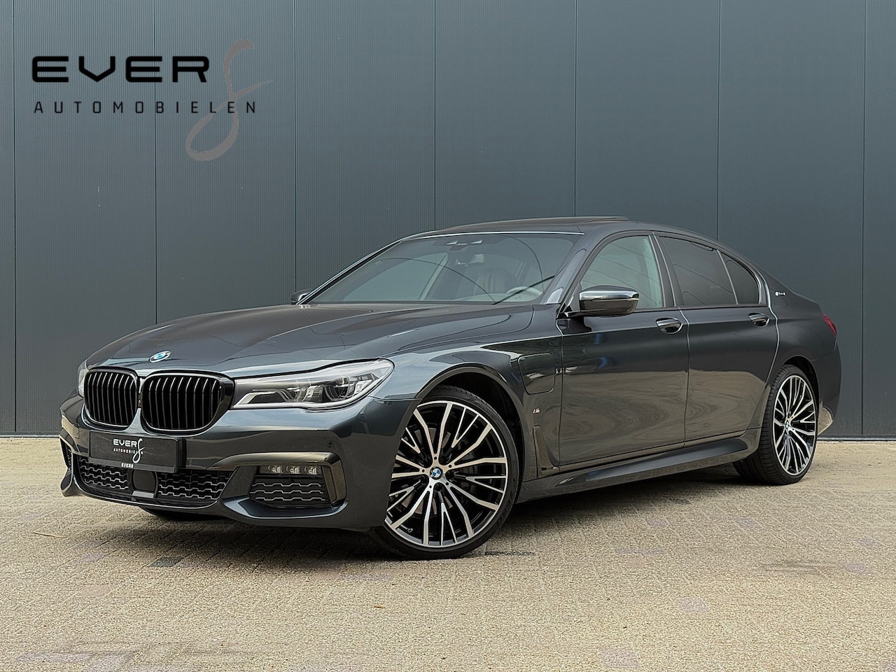 BMW 7-serie - 740e 740e, 326PK, ACC, M-Sport, Dak, Harman/Kardon, Massage, 360*/Cam, Luchtvering, Head/Up, So - AutoWereld.nl