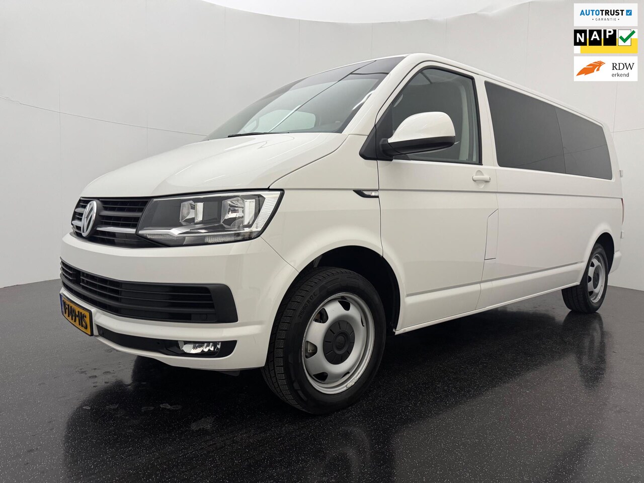 Volkswagen Transporter - 2.0 TDI AUT L2H1 DC Comfortline - AutoWereld.nl