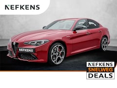 Alfa Romeo Giulia - Veloce 280 pk Automaat | Navigatie | Achteruitrijcamera | Parkeersensoren Voor en Achter |