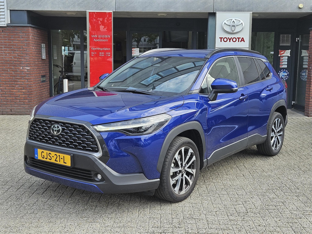 Toyota Corolla Cross - Hybrid 140 Style BLIND-SPOT EL-ACHTERKLEP KEYLESS AD-CRUISE LM-VELGEN LED CLIMA APPLE/ANDR - AutoWereld.nl