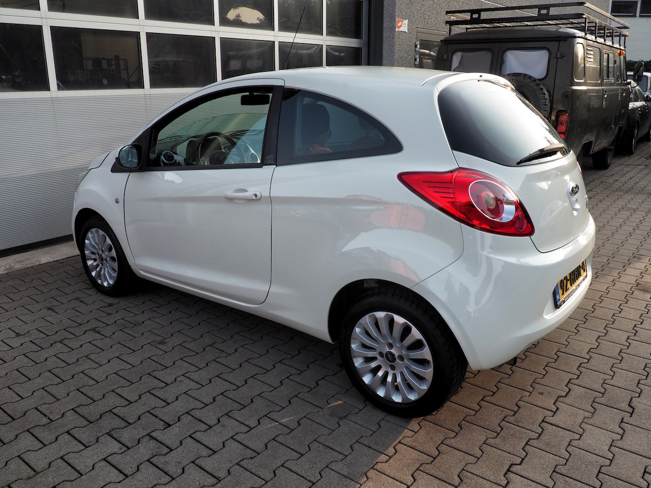 Ford Ka - 1.2 Titanium AIRCO LM VELGEN ELEK. PAKKET NL AUTO