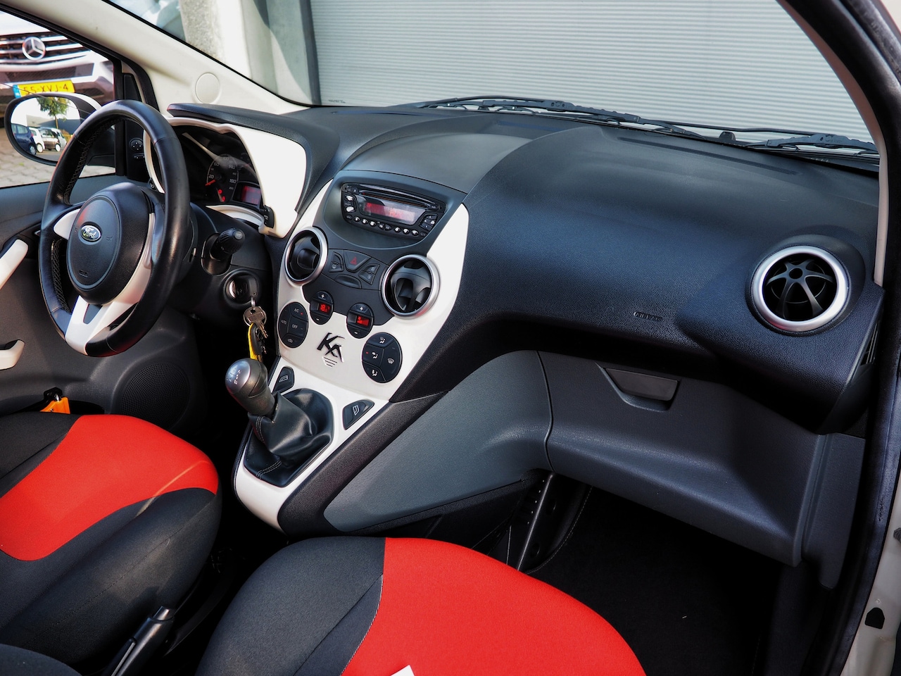 Ford Ka - 1.2 Titanium AIRCO LM VELGEN ELEK. PAKKET NL AUTO