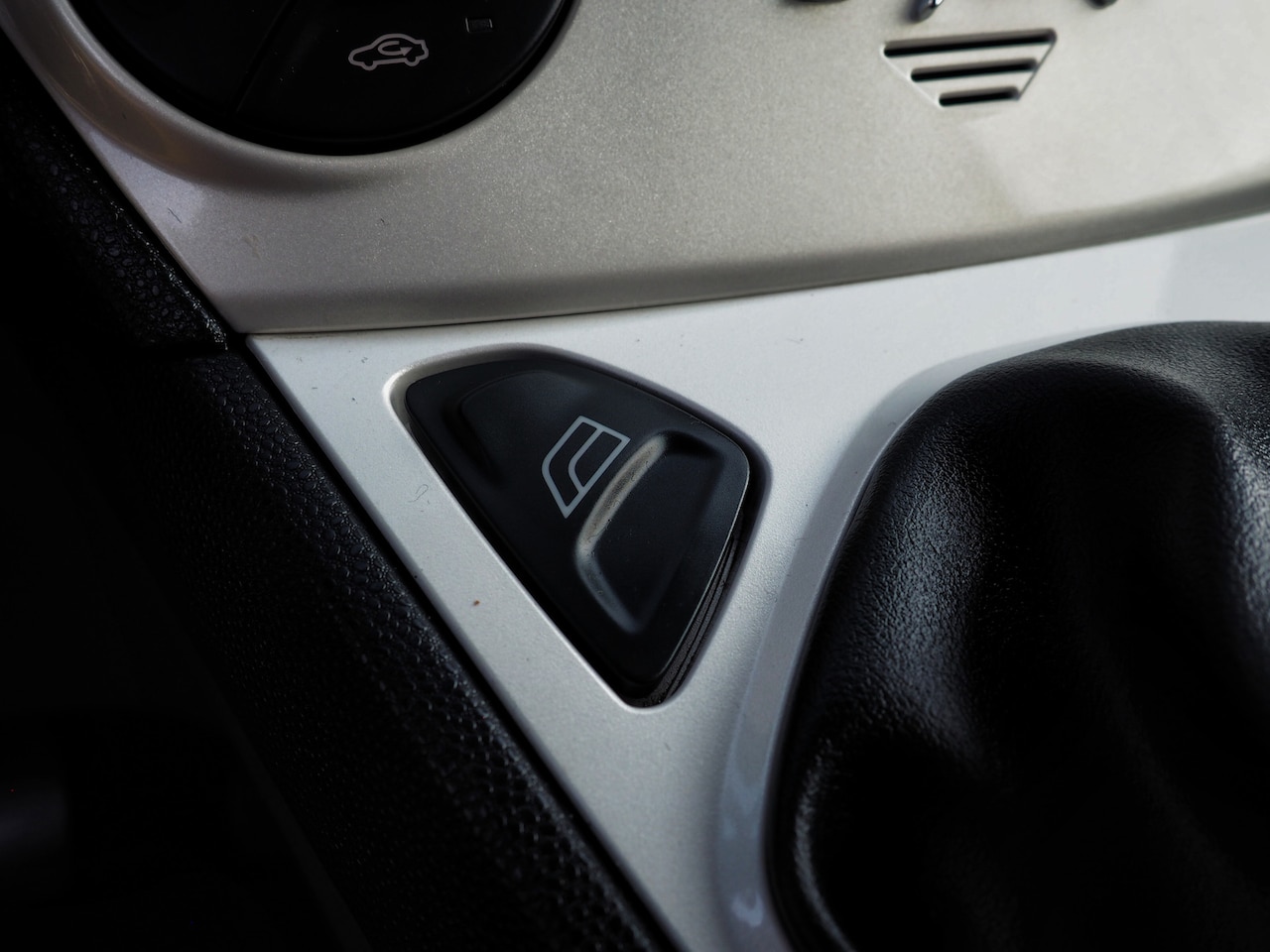 Ford Ka - 1.2 Titanium AIRCO LM VELGEN ELEK. PAKKET NL AUTO