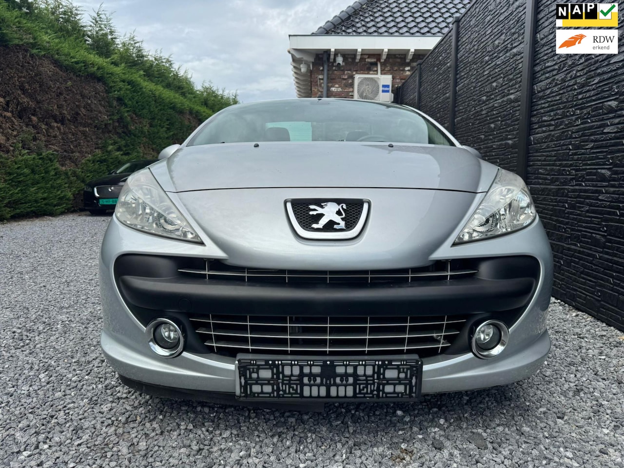 Peugeot 207 CC - 1.6-16V T Sport 1.6-16V T Sport - AutoWereld.nl