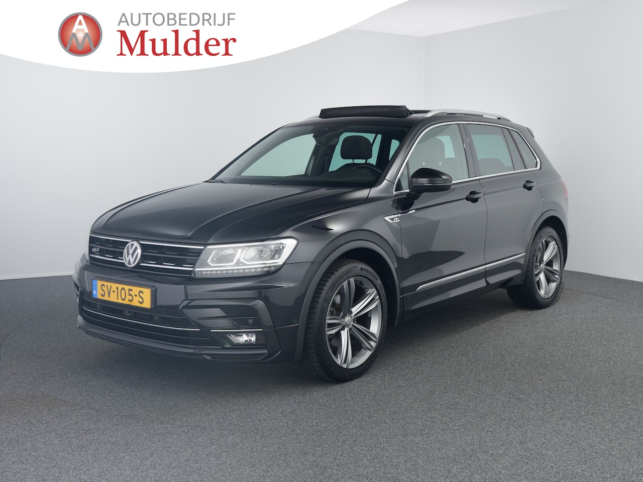 Volkswagen Tiguan - 1.4 TSI ACT Business Zwarte hemel | Trekhaak | ACC - AutoWereld.nl
