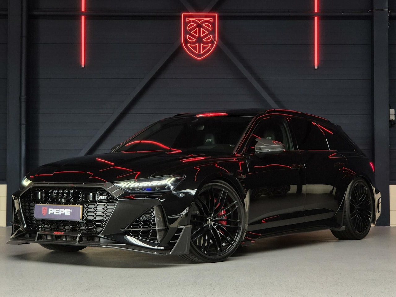 Audi RS6 - Avant RS6-R ABT 740PK 1/125|PANO|CARBON|B&O-3D| - AutoWereld.nl
