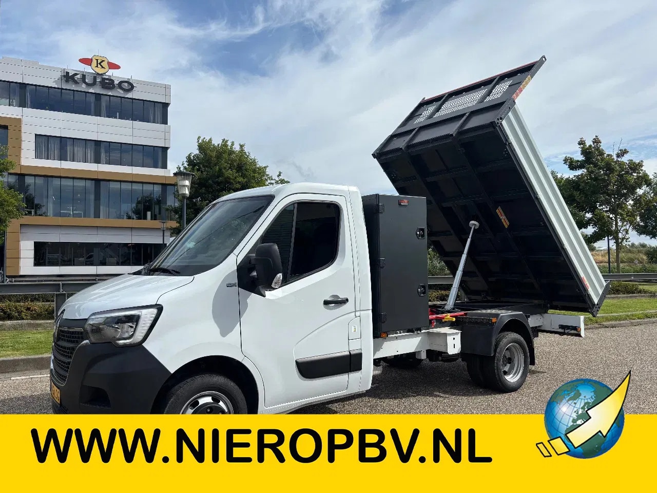 Renault Master - 2.3DCI Kipper Airco Navi Cruisecontrol Trekhaak - AutoWereld.nl