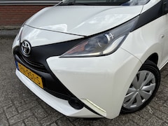 Toyota Aygo - 1.0 VVT-i x-now | Airco | Cruisecontrol | BTW |
