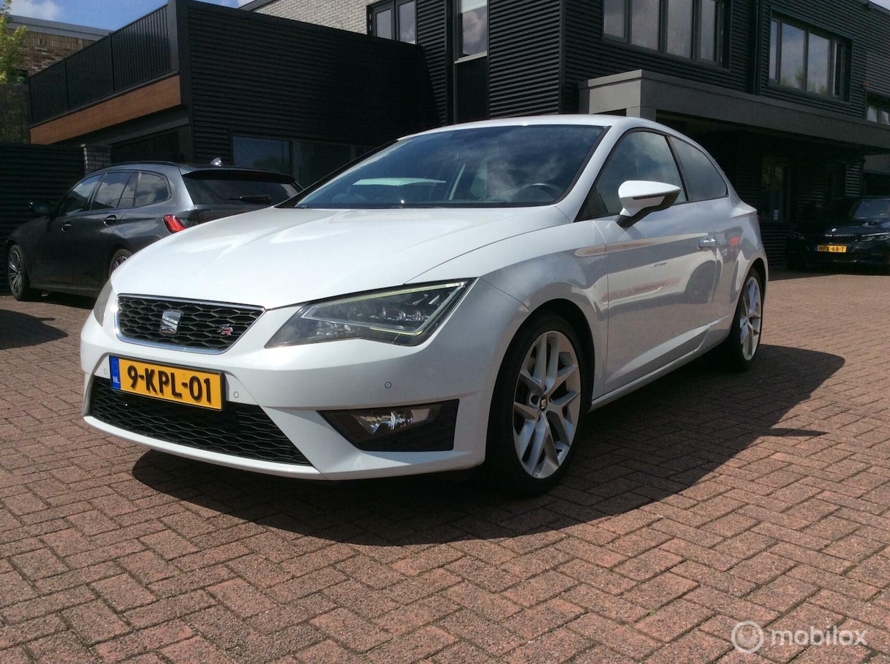 SEAT Leon SC - 1.8 TSI FR Business Aut Navi Climate contr 18"Nap - AutoWereld.nl