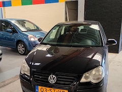 Volkswagen Polo - 1.4-16V Trendline Airco