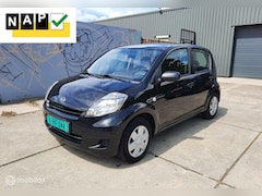 Daihatsu Sirion 2 - 1.3-16V Prestige AIRCO/NAP