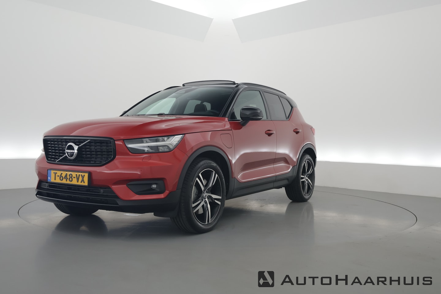 Volvo XC40 - 1.5 T4 Recharge R-Design | Pano | 360cam | Harman Kardon | 4x Stoelverw. | Pilot Assist - AutoWereld.nl