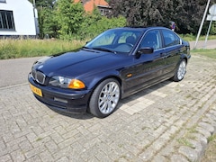 BMW 3-serie - 323i Executive