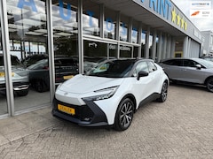 Toyota C-HR - 1.8 Hybrid 140 STYLE SMART / ACHTERUITRIJCAMERA / CARPLAY