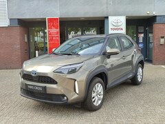 Toyota Yaris Cross - 1.5 Hybrid DYNAMIC STOEL/STUURVERW HEAD-UP EL-ACHTERKLEP NAVI KEYLESS CAMERA LM-VELGEN AD