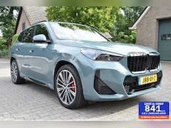 BMW X1 - M Sport 30e X Drive Aut Voll 20 Inch 3595km X1 M Sport 30e X Drive Aut Voll 20 Inch 3595km